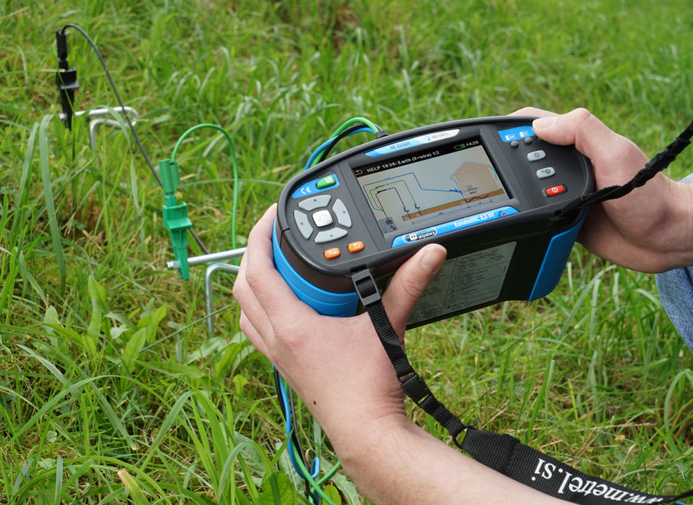 Metrel MI 3152 EurotestXC - CH Installationstester nach NIN/NIV - VolTech GmbH