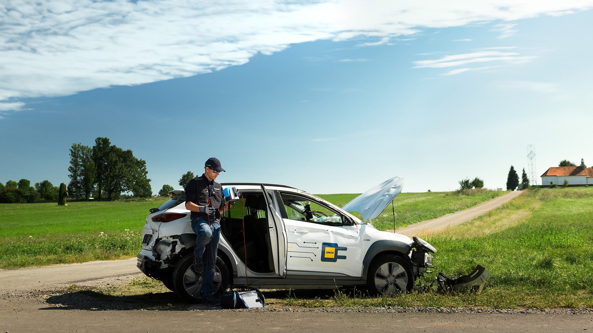 Metrel MI 3132 EV Tester Prüfgerät für elektrische Fahrzeuge - VolTech GmbH