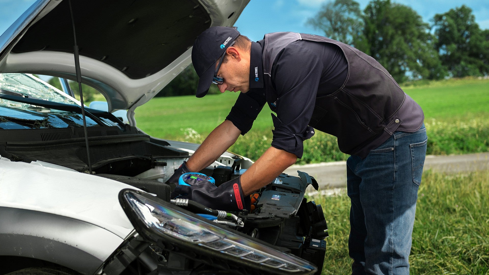 Metrel MI 3132 EV Tester Prüfgerät für elektrische Fahrzeuge - VolTech GmbH