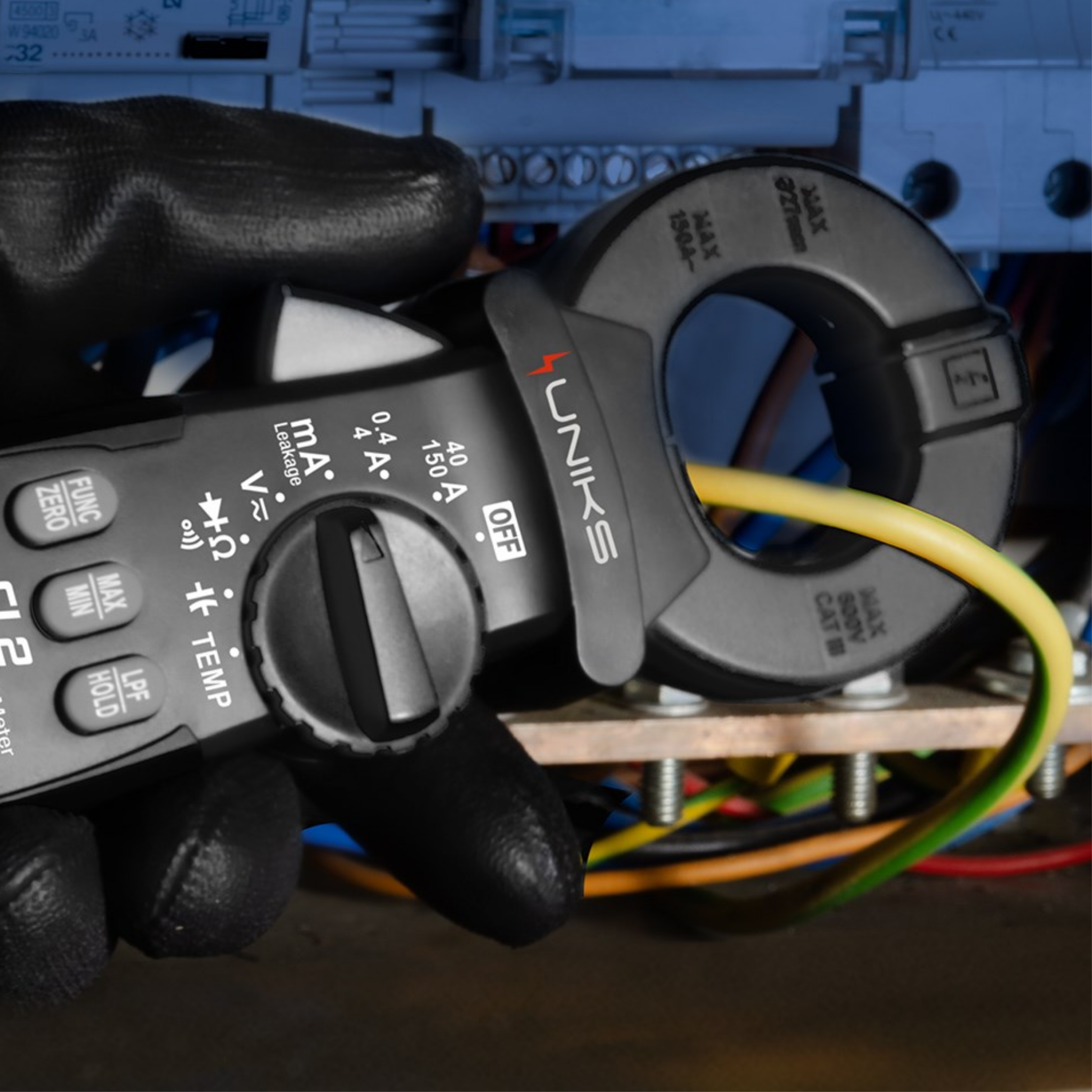 Uniks CL2 Leckstromzange bis 150 A TRMS – AC/DC-Spannung bis 600 V TRMS - VolTech GmbH