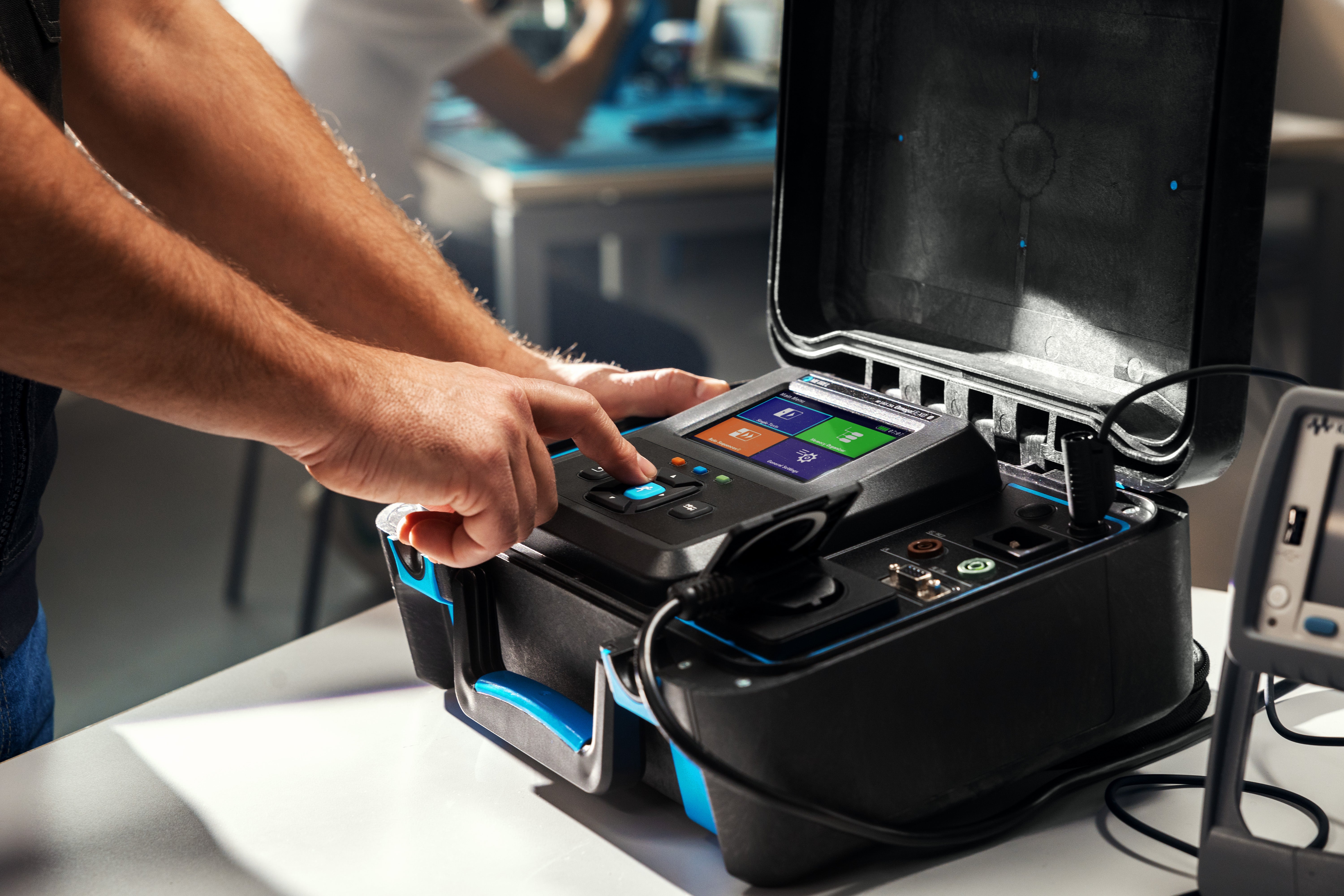 Metrel MI 3365 Gerätetester OmegaEE XD- CH - VolTech GmbH